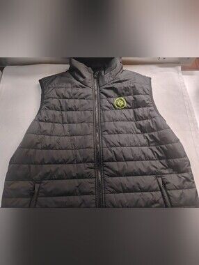 Atlas Ocean Voyages Men's Puffer Vest Black Size L Used Expedition Cruise Wear